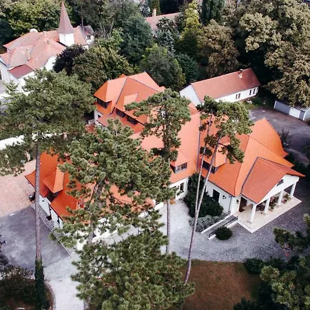 Botanica Pensionat 4*